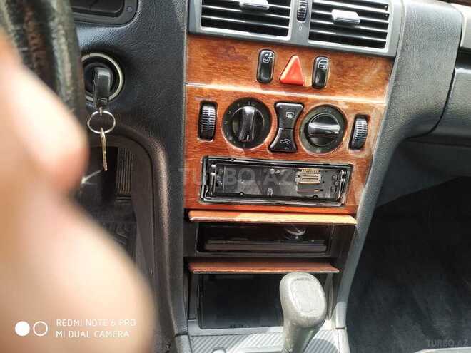 Mercedes E 220 1998, 337,000 km - 2.2 л - Bakı