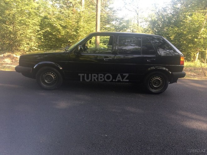 Volkswagen Golf 1990, 369,000 km - 1.4 l - Qusar