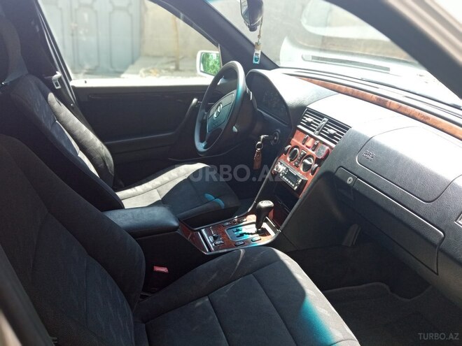 Mercedes C 180 1996, 327,300 km - 1.8 л - Şamaxı