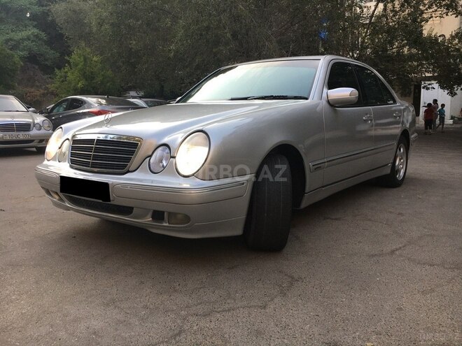 Mercedes E 270 2000, 290,000 km - 2.7 l - Bakı