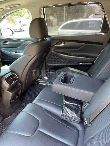 Hyundai Santa Fe 2019, 15,000 km - 2.4 л - Bakı