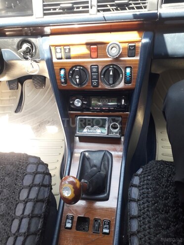 Mercedes E 200 1991, 296,446 km - 2.0 l - Sumqayıt