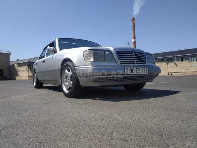 Mercedes E 220 1995, 380,000 km - 2.2 л - Bakı