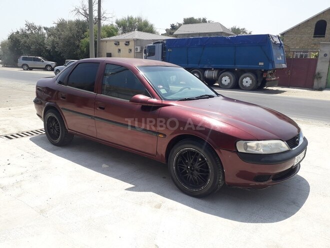 Opel Vectra 1996, 296,357 km - 1.8 l - Sumqayıt