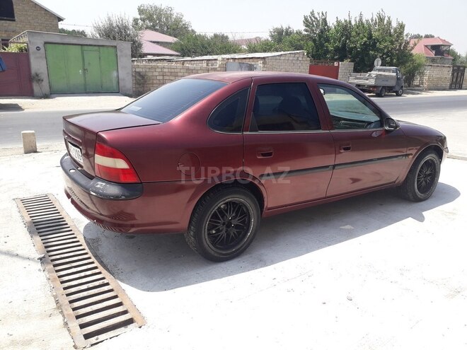 Opel Vectra 1996, 296,357 km - 1.8 l - Sumqayıt
