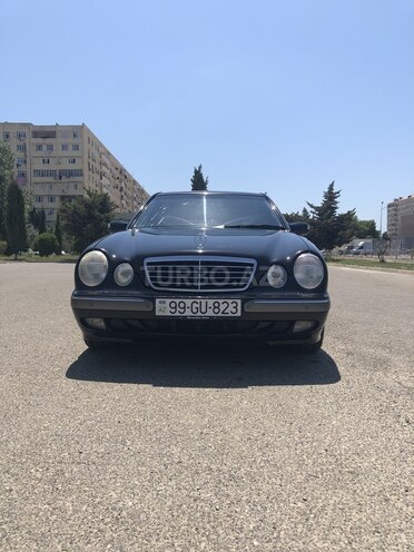 Mercedes E 240 2001, 284,000 km - 2.6 l - Bakı
