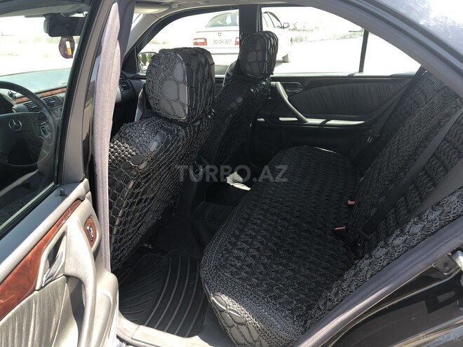 Mercedes E 240 2001, 284,000 km - 2.6 l - Bakı