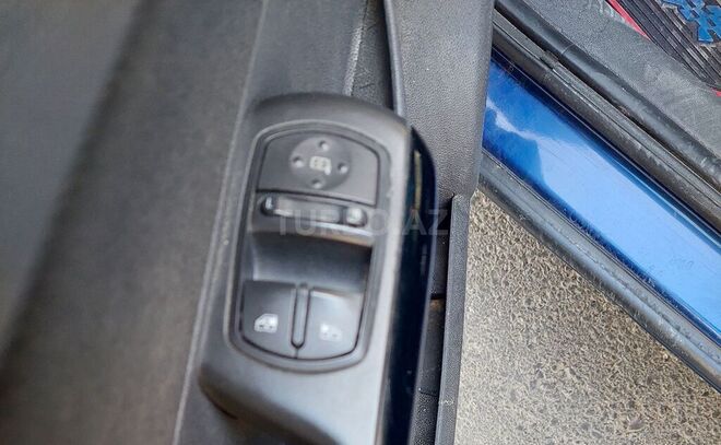 Opel Corsa 2008, 137,000 km - 1.4 l - Bakı