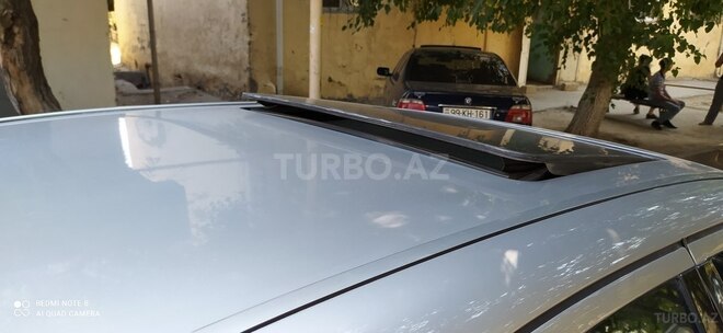 Mercedes E 240 2001, 270,520 km - 2.4 l - Sumqayıt