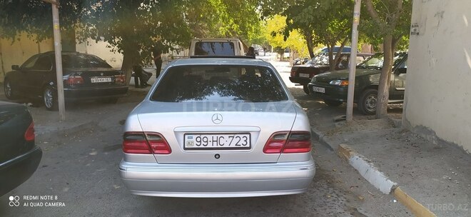 Mercedes E 240 2001, 270,520 km - 2.4 l - Sumqayıt