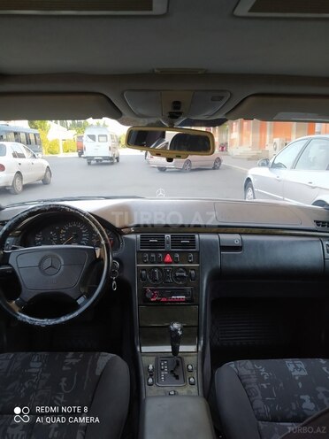 Mercedes E 230 1996, 330,000 km - 2.3 l - Gəncə