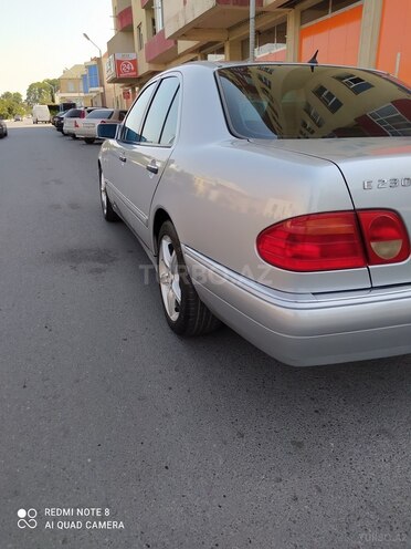 Mercedes E 230 1996, 330,000 km - 2.3 l - Gəncə
