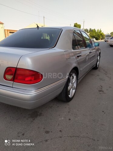 Mercedes E 230 1996, 330,000 km - 2.3 l - Gəncə