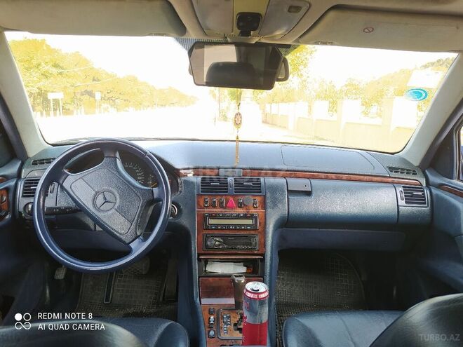 Mercedes E 300 1998, 416,000 km - 3.0 l - Şabran