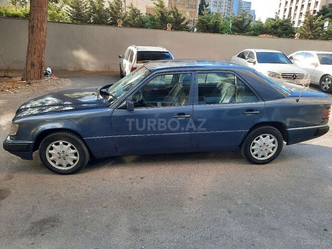 Mercedes E 200 1992, 620,000 km - 2.0 l - Bakı