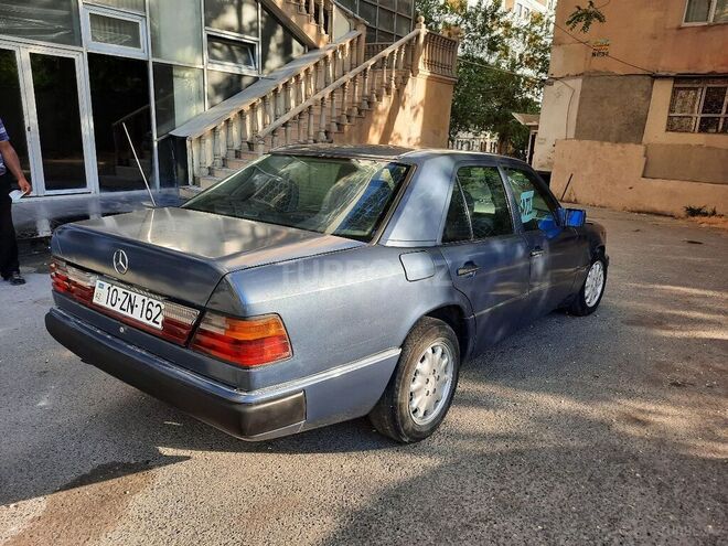 Mercedes E 200 1992, 620,000 km - 2.0 l - Bakı