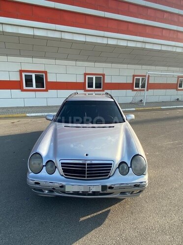 Mercedes E 220 2000, 530,000 km - 2.2 l - Bakı