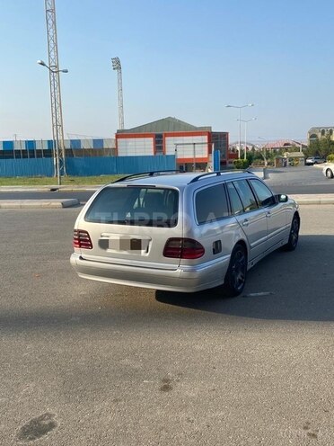 Mercedes E 220 2000, 530,000 km - 2.2 l - Bakı