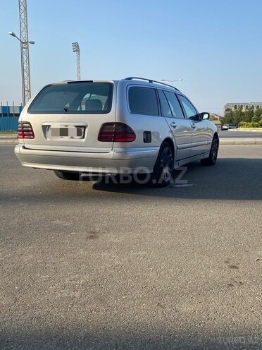 Mercedes E 220 2000, 530,000 km - 2.2 l - Bakı