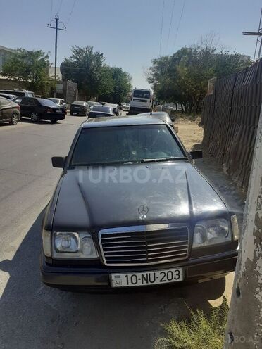 Mercedes E 250 1994, 952,100 km - 2.5 l - Bakı