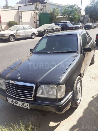 Mercedes E 250 1994, 952,100 km - 2.5 l - Bakı