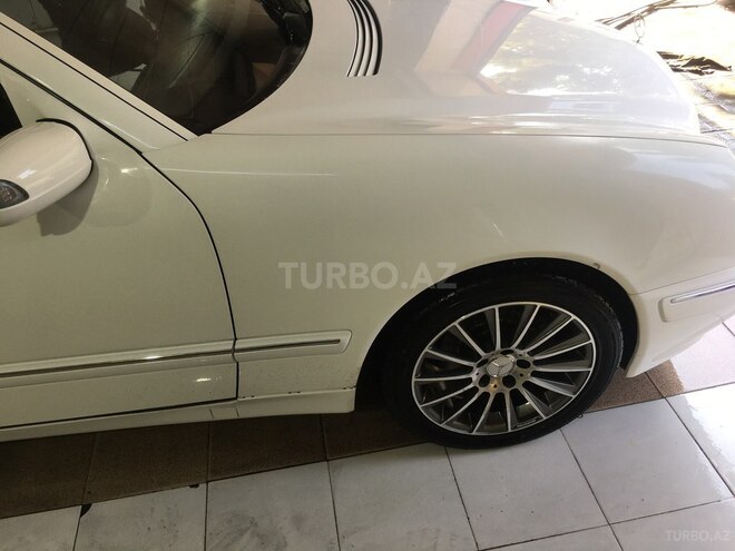 Mercedes E 240 1999, 235,000 km - 2.4 l - Bakı