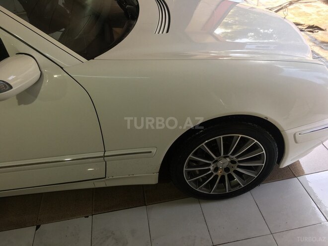 Mercedes E 240 1999, 235,000 km - 2.4 l - Bakı
