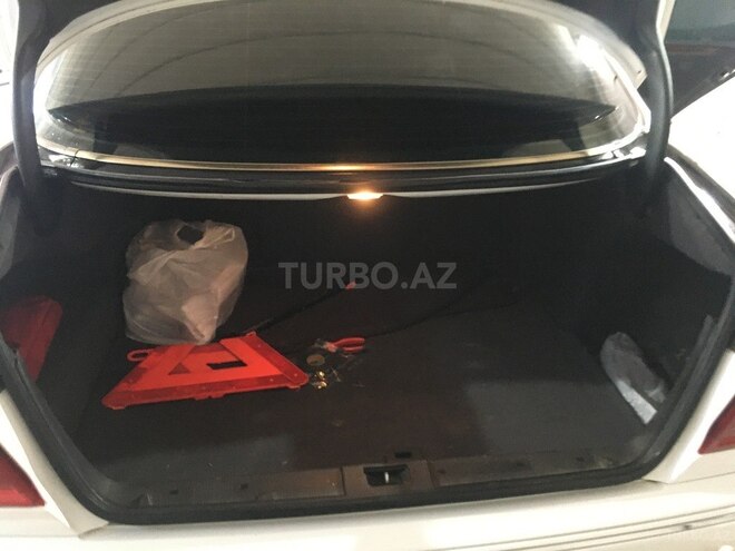 Mercedes E 240 1999, 235,000 km - 2.4 l - Bakı