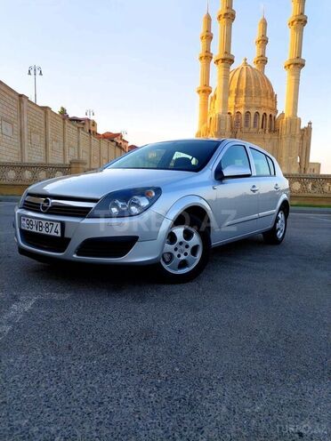 Opel Astra 2006, 181,900 km - 1.3 l - Bakı