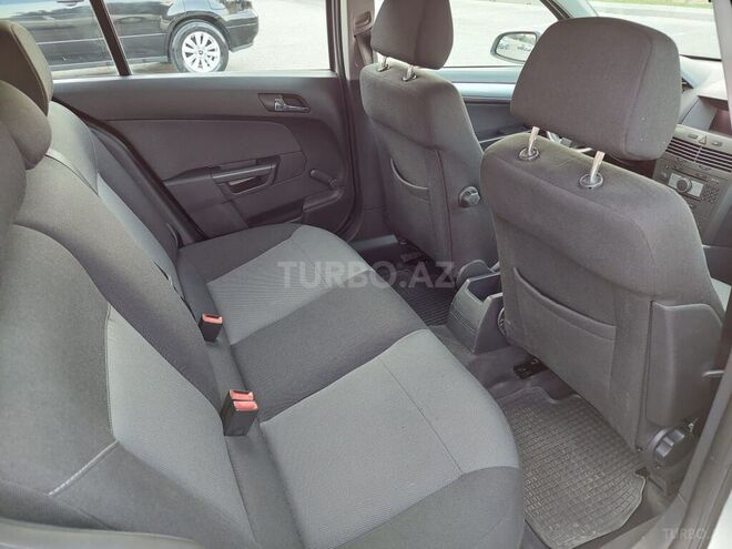 Opel Astra 2006, 181,900 km - 1.3 l - Bakı