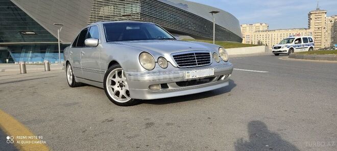 Mercedes E 320 2000, 202,886 km - 3.2 л - Bakı