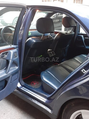 Mercedes E 280 1999, 315,631 km - 2.8 l - Bakı
