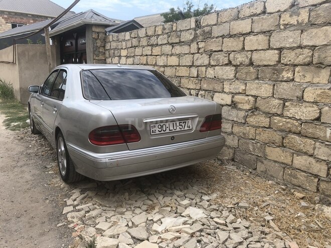 Mercedes E 240 2000, 307,000 km - 2.4 л - Bakı