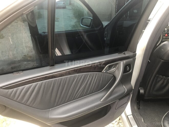 Mercedes E 240 2000, 307,000 km - 2.4 л - Bakı