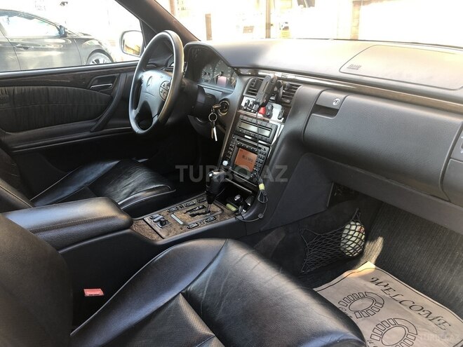 Mercedes E 240 2000, 307,000 km - 2.4 л - Bakı