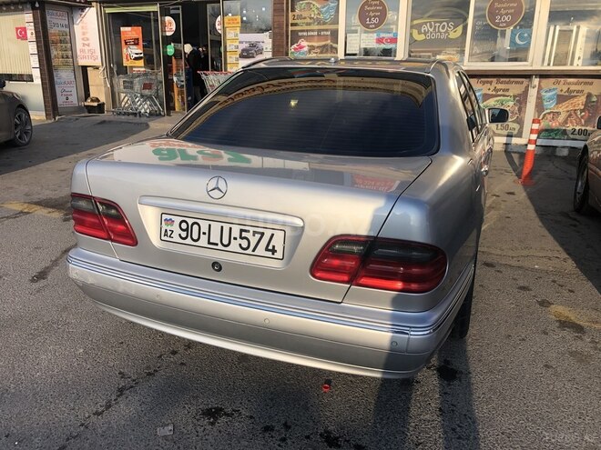 Mercedes E 240 2000, 307,000 km - 2.4 л - Bakı