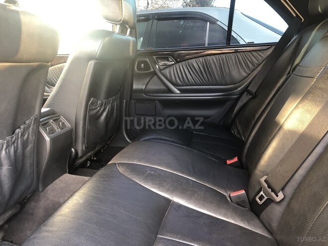 Mercedes E 240 2000, 307,000 km - 2.4 л - Bakı