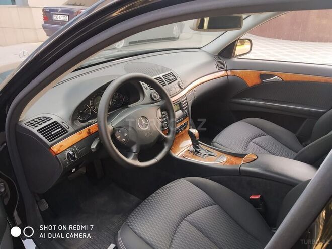 Mercedes E 220 2005, 251,600 km - 2.2 l - Xırdalan