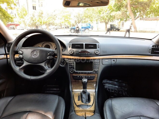 Mercedes E 280 2006, 270,000 km - 2.8 l - Bakı