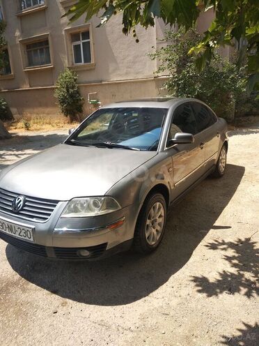 Volkswagen Passat 2003, 369,000 km - 1.8 л - Bakı