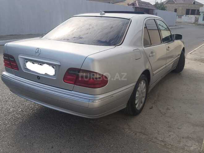 Mercedes E 220 2000, 391,000 km - 2.2 l - Xırdalan