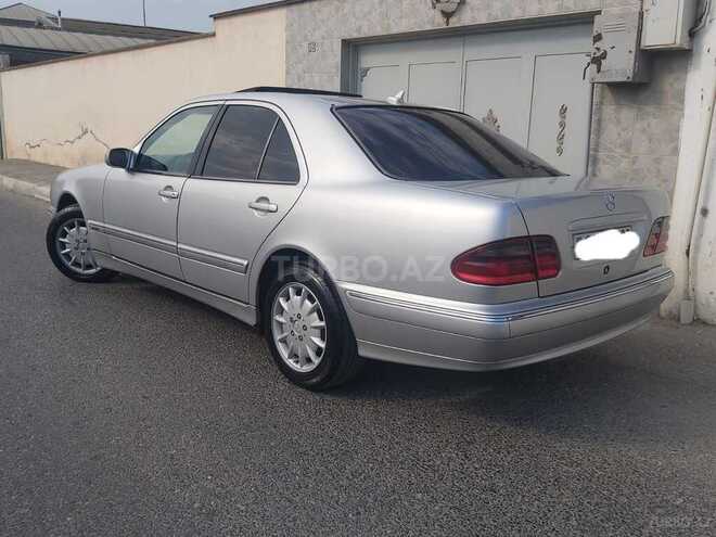 Mercedes E 220 2000, 391,000 km - 2.2 l - Xırdalan