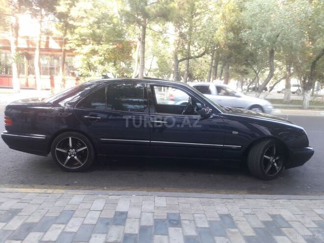 Mercedes E 240 1998, 365,000 km - 2.4 л - Sumqayıt