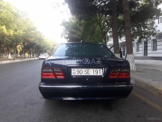 Mercedes E 240 1998, 365,000 km - 2.4 л - Sumqayıt