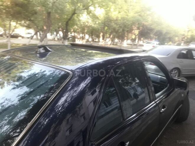 Mercedes E 240 1998, 365,000 km - 2.4 л - Sumqayıt