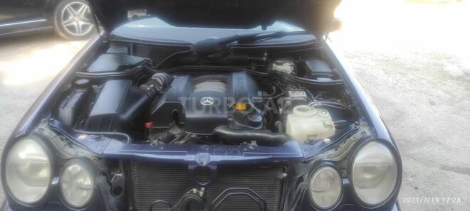 Mercedes E 240 1998, 365,000 km - 2.4 л - Sumqayıt