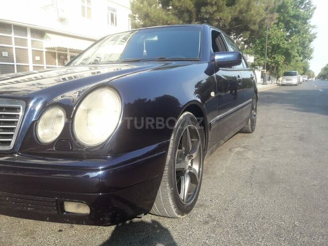 Mercedes E 240 1998, 365,000 km - 2.4 л - Sumqayıt