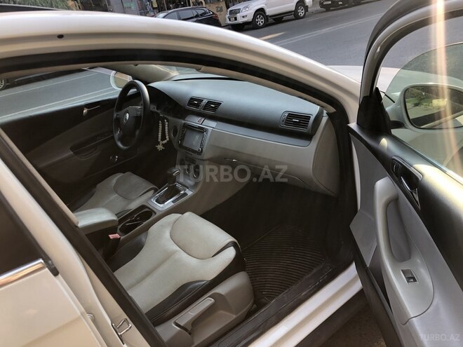 Volkswagen Passat 2005, 208,000 km - 2.0 l - Bakı