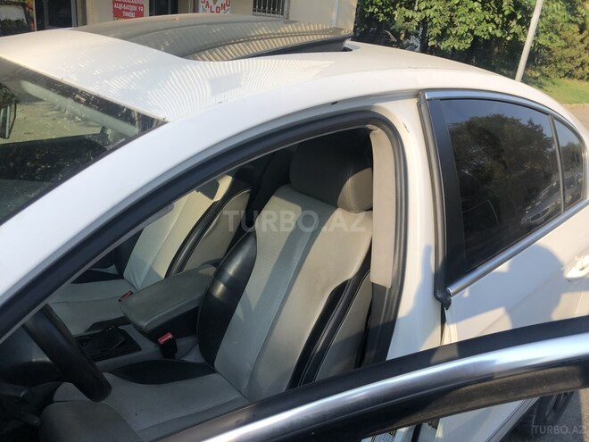 Volkswagen Passat 2005, 208,000 km - 2.0 l - Bakı