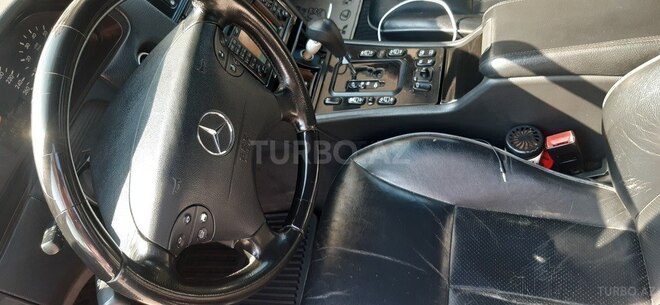 Mercedes E 240 1999, 298,000 km - 2.4 l - Bakı